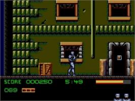 In game image of Robocop 3 on the Sega Game Gear.