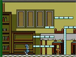 In game image of Tom and Jerry: The Movie on the Sega Game Gear.