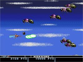 In game image of Bio-Hazard Battle on the Sega Genesis.