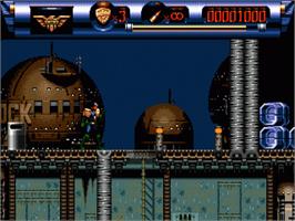 In game image of Judge Dredd on the Sega Genesis.