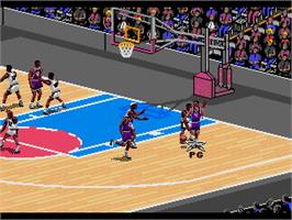In game image of NBA Live '95 on the Sega Genesis.