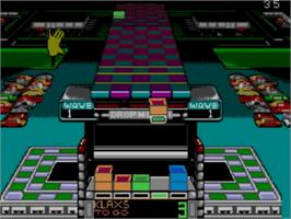 In game image of Klax on the Sega Master System.