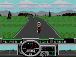 In game image of Road Rash on the Sega Master System.