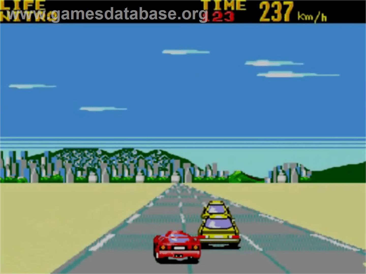 Battle Out Run - Sega Master System - Artwork - In Game