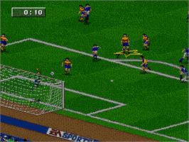 In game image of FIFA 96 on the Sega Nomad.