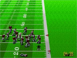 In game image of NFL Quarterback Club '96 on the Sega Nomad.