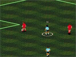In game image of Pelé II: World Tournament Soccer on the Sega Nomad.