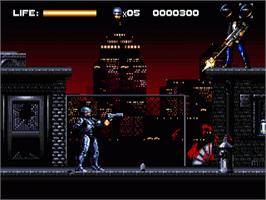 In game image of Robocop vs. the Terminator on the Sega Nomad.