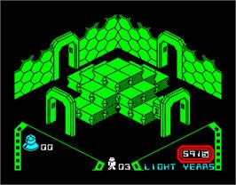 In game image of Alien 8 on the Sinclair ZX Spectrum.