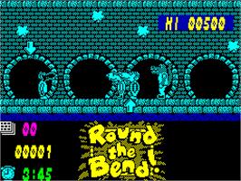 In game image of Round the Bend! on the Sinclair ZX Spectrum.