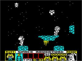 In game image of Ruff and Reddy in the Space Adventure on the Sinclair ZX Spectrum.