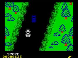 In game image of Spy Hunter on the Sinclair ZX Spectrum.