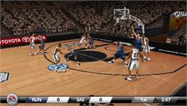 In game image of NBA Live 7 on the Sony PSP.