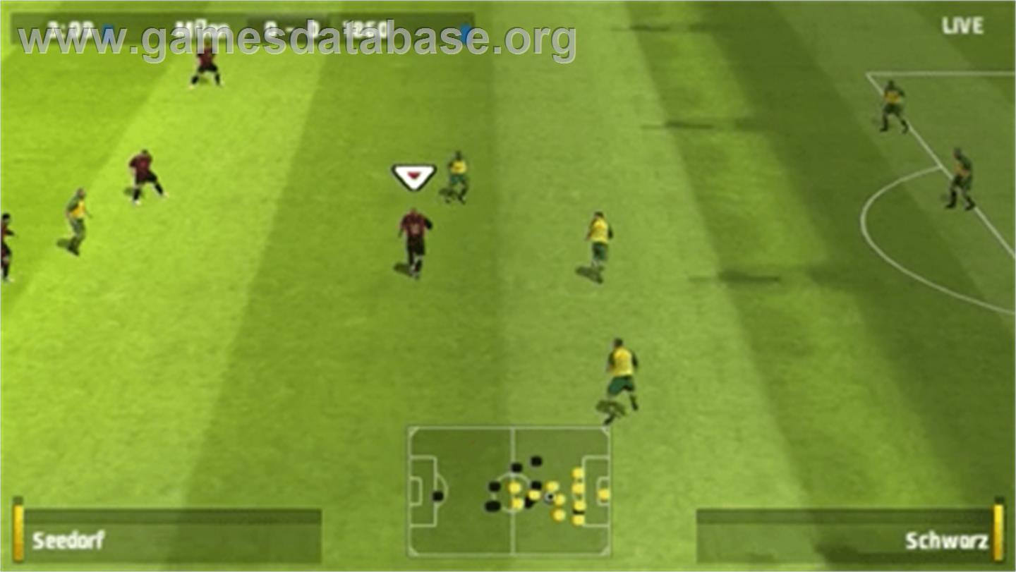 FIFA 7 - Sony PSP - Artwork - In Game