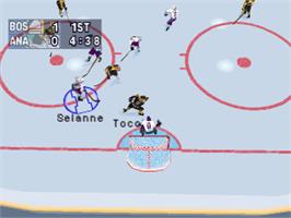 In game image of NHL Powerplay '96 on the Sony Playstation.