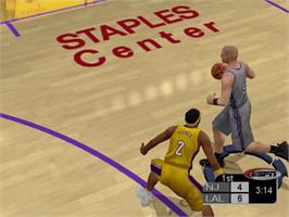 In game image of NBA 2K3 on the Sony Playstation 2.