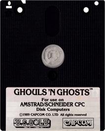 Cartridge artwork for Ghouls'n Ghosts on the Amstrad CPC.