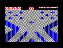 In game image of Gyroscope on the Amstrad CPC.