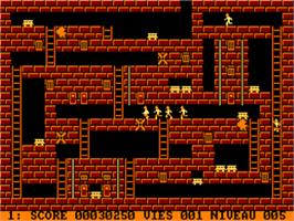 In game image of Lode Runner on the Amstrad CPC.