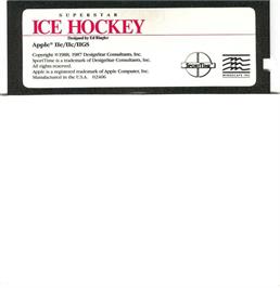 Cartridge artwork for Superstar Ice Hockey on the Apple II.