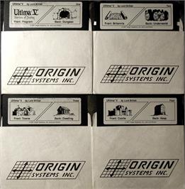 Cartridge artwork for Ultima V: Warriors of Destiny on the Apple II.