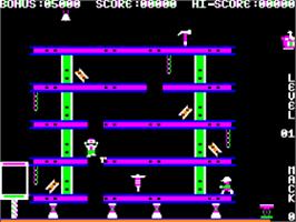 In game image of Hard Hat Mack on the Apple II.