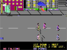 In game image of Street Sports Football on the Apple II.