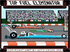 In game image of Top Fuel Eliminator on the Apple II.