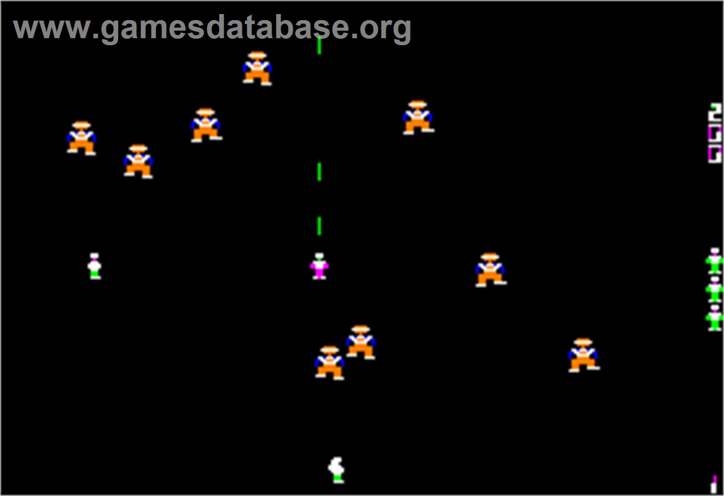 Robotron - Apple II - Artwork - In Game