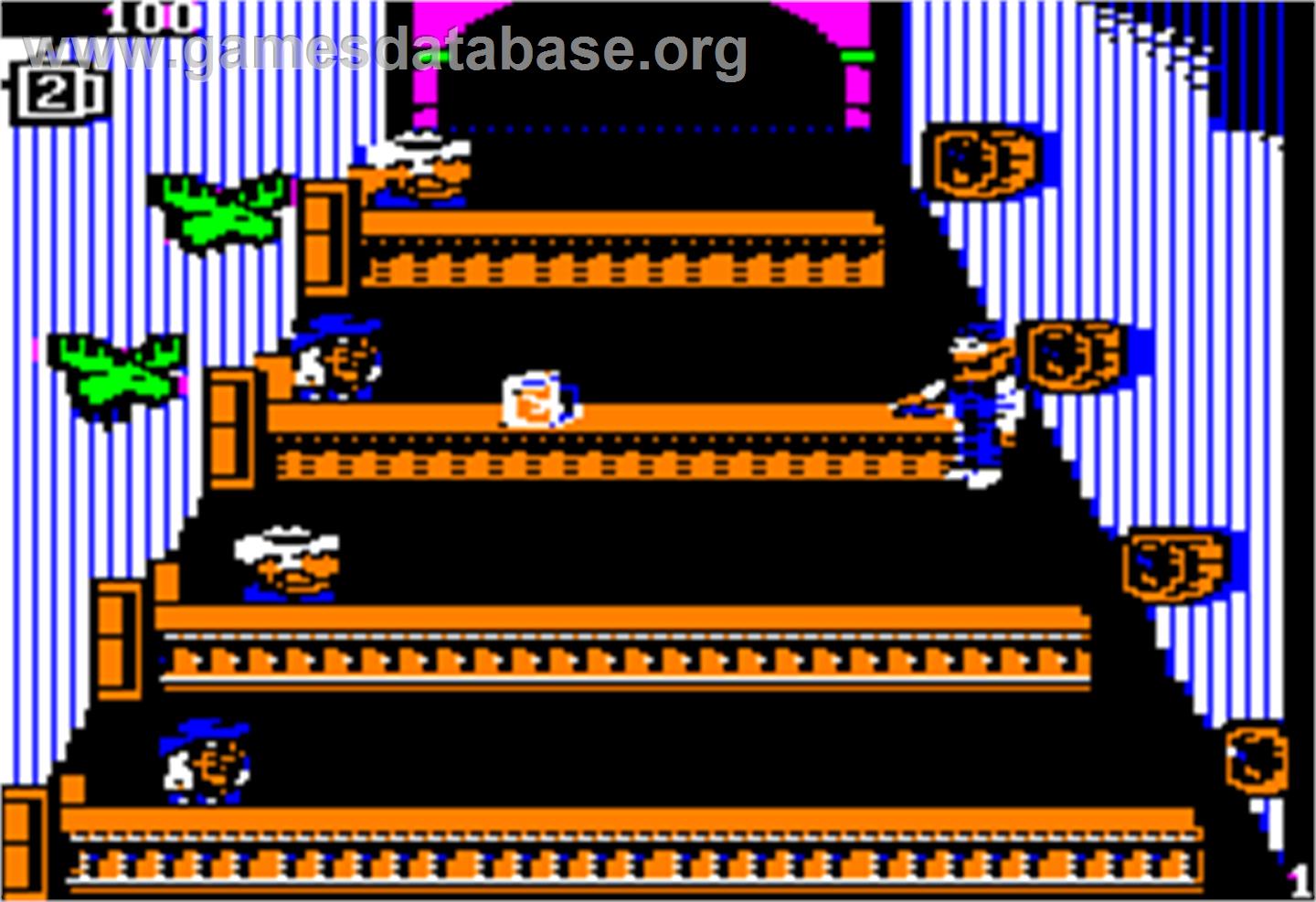 Tapper - Apple II - Artwork - In Game
