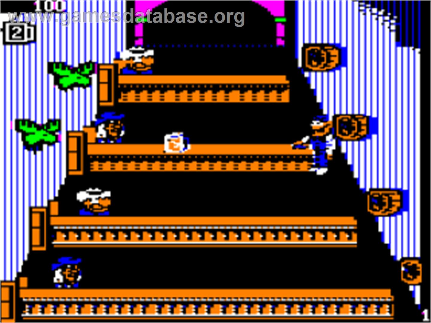 Tapper - Apple II - Artwork - In Game