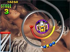 In game image of Lup Lup Puzzle / Zhuan Zhuan Puzzle on the Arcade.