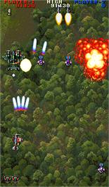 In game image of Thunder Dragon 2 on the Arcade.