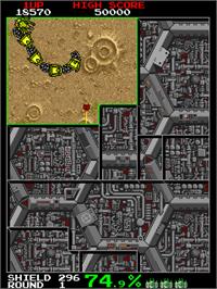 In game image of Volfied on the Arcade.