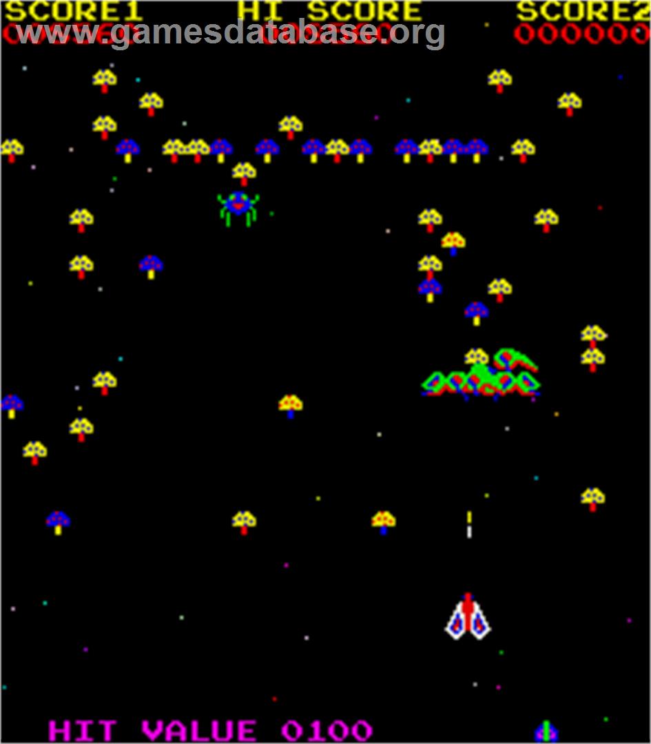War of the Bugs or Monsterous Manouvers in a Mushroom Maze - Arcade - Artwork - In Game