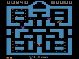 In game image of Cat Trax on the Atari 2600.