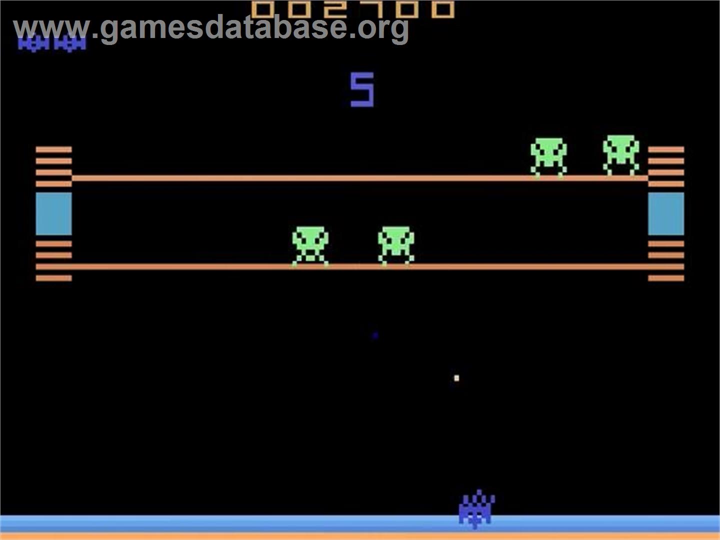 Cosmic Invaders - Atari 2600 - Artwork - In Game