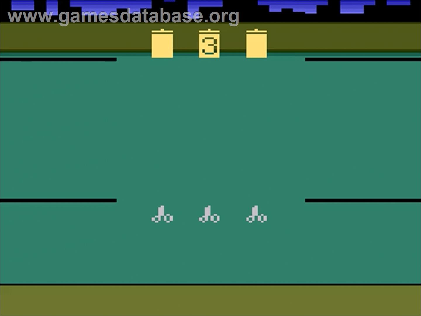 Oscar's Trash Race - Atari 2600 - Artwork - In Game