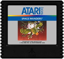 Cartridge artwork for Space Invaders on the Atari 5200.