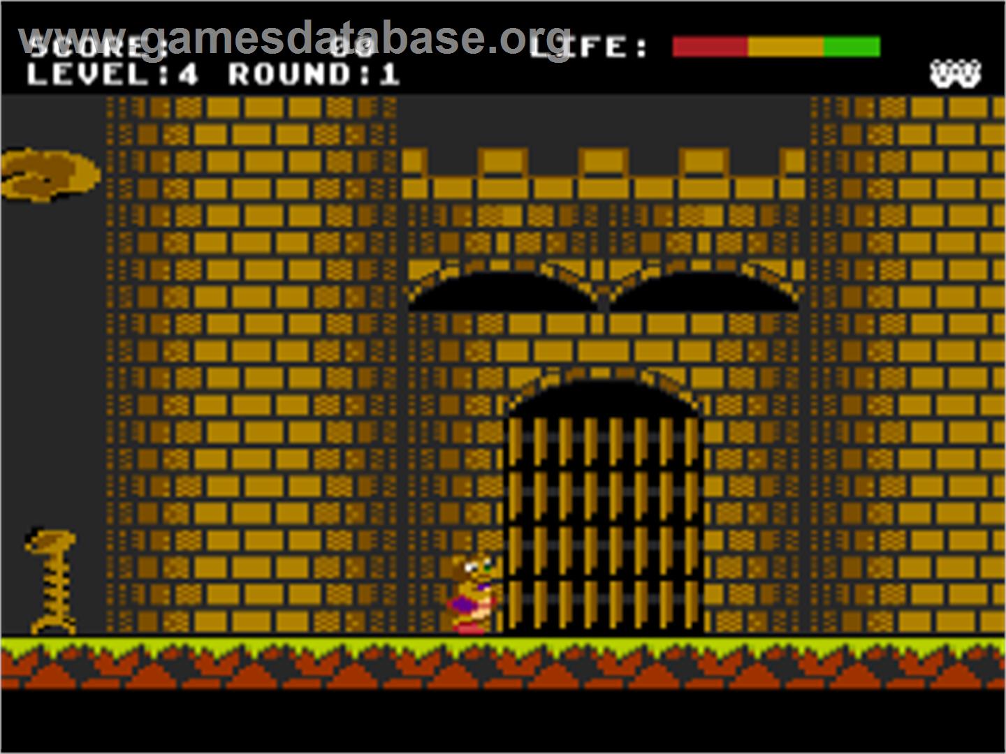 Bentley Bear's Crystal Quest - Atari 7800 - Artwork - In Game