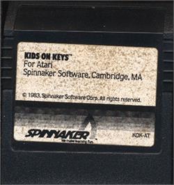 Cartridge artwork for Kids On Keys on the Atari 8-bit.