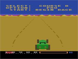 In game image of Baja Buggies on the Atari 8-bit.