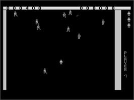In game image of Robot Battle on the Atari 8-bit.