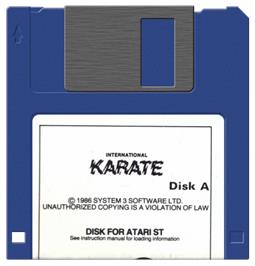 Artwork on the Disc for International Karate Plus on the Atari ST.