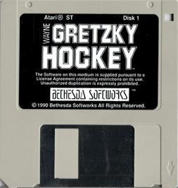 Artwork on the Disc for Wayne Gretzky Hockey on the Atari ST.