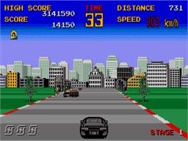 In game image of Chase H.Q. on the Atari ST.