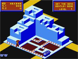 In game image of Crystal Castles on the Atari ST.
