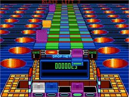 In game image of Klax on the Atari ST.