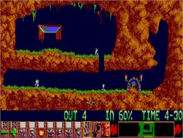 In game image of Lemmings on the Atari ST.