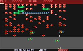 In game image of Millipede on the Atari ST.